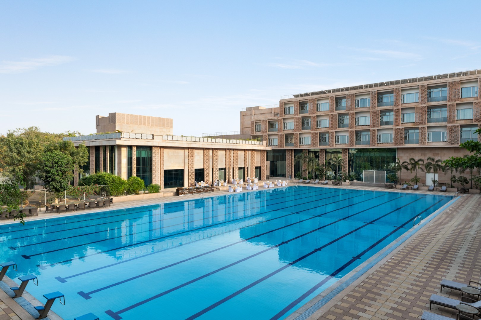 Ramada By Whydham - Motera Ahmedabad (22)